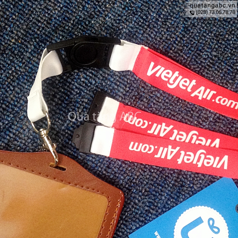 Dây đeo thẻ của hãng hàng không Vietjet Air được in tại INLOGO